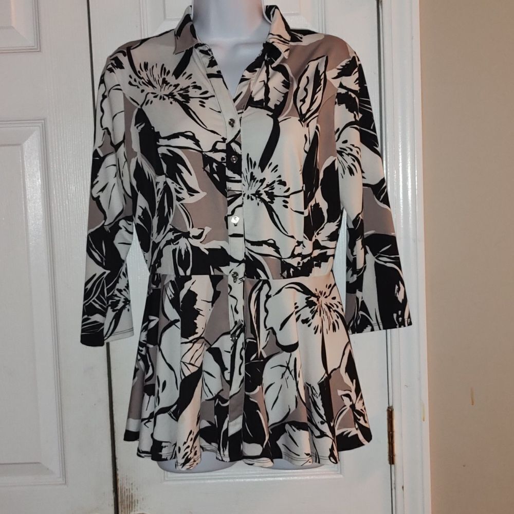 New Direction black tan white button down blouse  Sz M NWOT